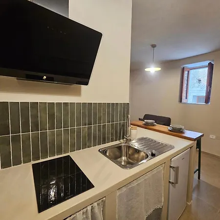 Chi Ge Apartment *