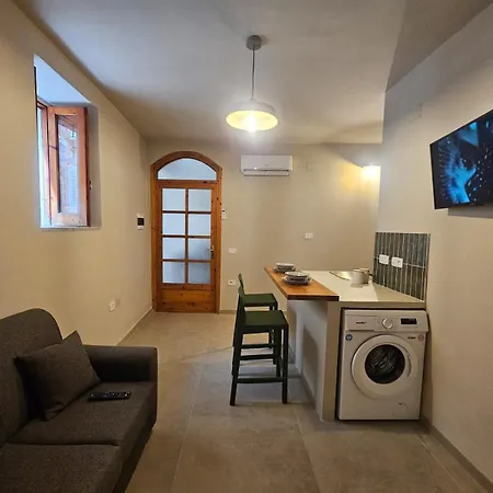 Chi Ge Apartment *